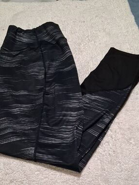 Pro Player Black with Light Gray Striped Athletic Leggings